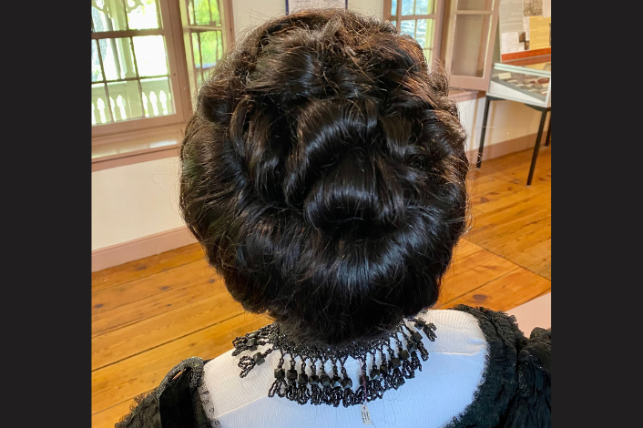 Mannequin with a vintage hairstyle