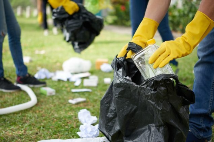 Volunteers picking up litter